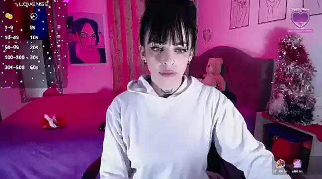 Snapshot of violett_honney chatting on 12-23-24, 03:29 violett honney online show from 12-23-24, 03:29