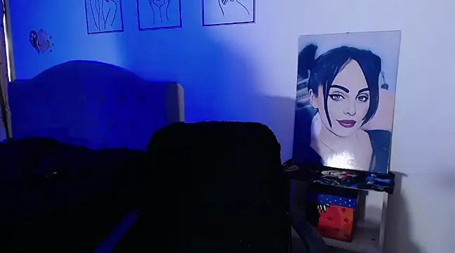Snapshot of violett_honney chatting on 01-19-25, 10:39 violett honney online show from 01-19-25, 10:39
