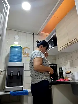 Natasha milf   online show from 10-09-25, 12:58