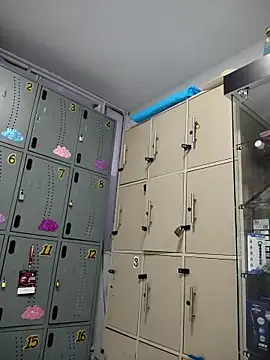 Natasha milf   online show from 11-13-25, 12:37