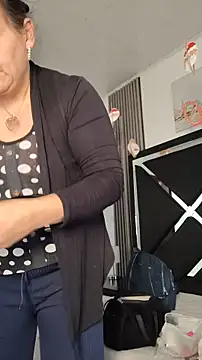 Natasha milf   online show from 12-22-25, 12:46