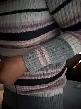 Natasha milf   online show from 01-08-26, 12:29