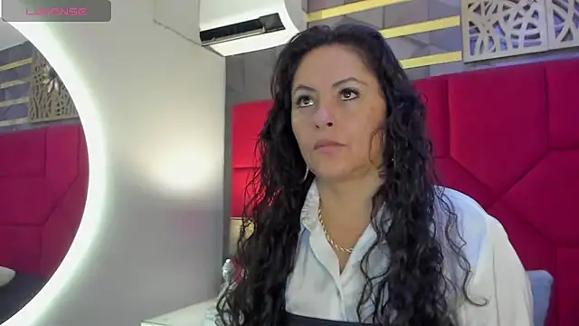 Snapshot of hanny_milf chatting on 03-01-25, 11:39 hanny milf online show from 03-01-25, 11:39