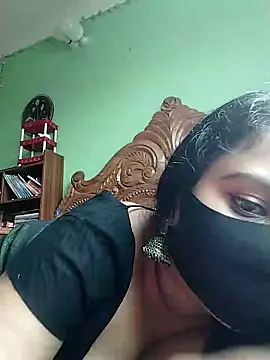 Idhika Paul online show from 02-01-25, 02:56