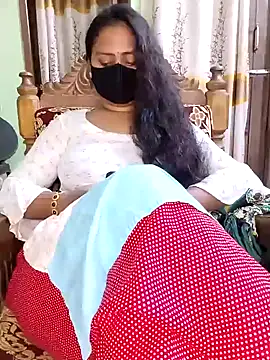 Idhika Paul online show from 02-06-25, 11:48