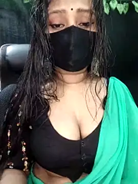 Snapshot of Idhika_Paul chatting on 11-17-25, 12:00 Idhika Paul online show from 11-17-25, 12:00