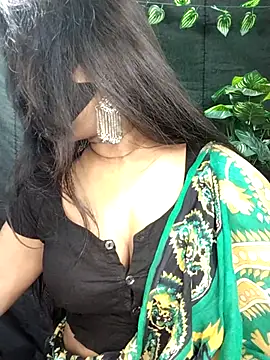 Snapshot of Idhika_Paul chatting on 11-19-25, 12:27 Idhika Paul online show from 11-19-25, 12:27