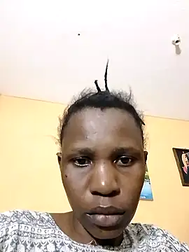 Snapshot of queenchampe chatting on 03-06-25, 10:15 queenchampe online show from 03-06-25, 10:15