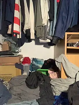 Snapshot of yourdirtysecret_23 chatting on 10-28-25, 11:51 yourdirtysecret 23 online show from 10-28-25, 11:51