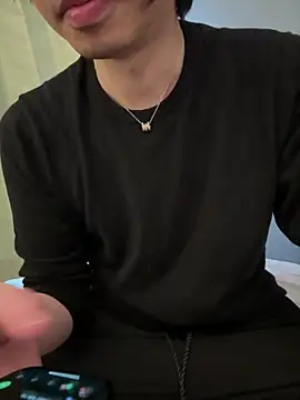 Snapshot of -mirai- chatting on 03-08-25, 06:32 -mirai- online show from 03-08-25, 06:32