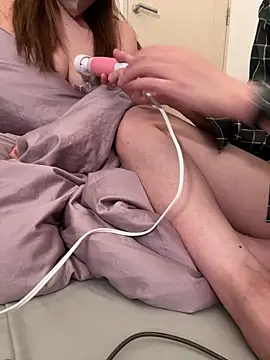 Snapshot of -mirai- chatting on 03-21-25, 10:28 -mirai- online show from 03-21-25, 10:28