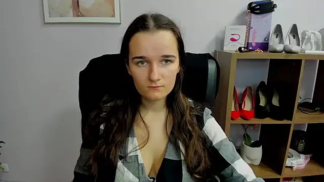 KateDelight online show from 10-12-25, 01:54