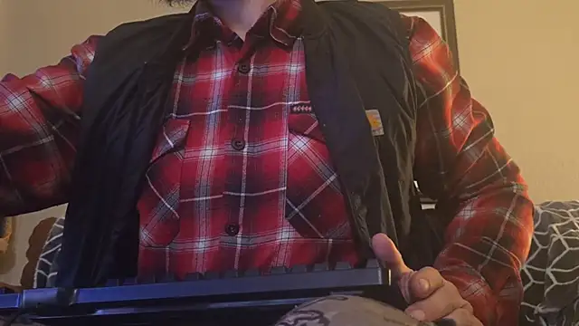 Snapshot of Armyexhibitionistvet chatting on 02-18-26, 07:59 Armyexhibitionistvet online show from 02-18-26, 07:59