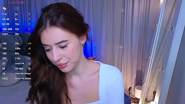 Snapshot of Milkissss chatting on 02-10-26, 03:10 Milkissss online show from 02-10-26, 03:10