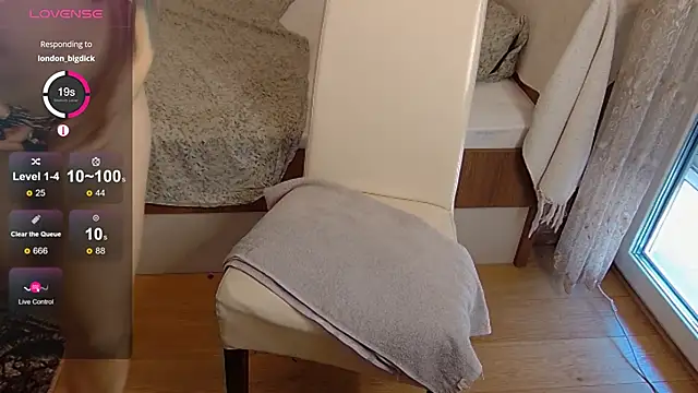 Snapshot of _blackgem chatting on 09-23-25, 09:01 blackgem online show from 09-23-25, 09:01