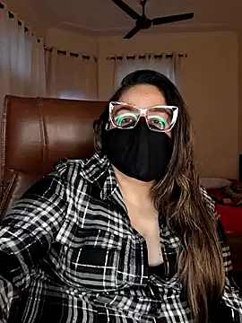 Snapshot of SEXY-Sardarni chatting on 12-29-24, 10:12 SEXY-Sardarni online show from 12-29-24, 10:12