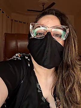 Snapshot of SEXY-Sardarni chatting on 01-18-25, 03:49 SEXY-Sardarni online show from 01-18-25, 03:49