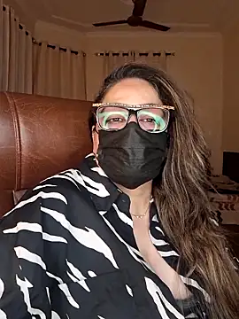 Snapshot of SEXY-Sardarni chatting on 09-17-25, 02:41 SEXY-Sardarni online show from 09-17-25, 02:41