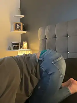 Snapshot of blondebitch2 chatting on 01-22-25, 02:03 blondebitch2 online show from 01-22-25, 02:03