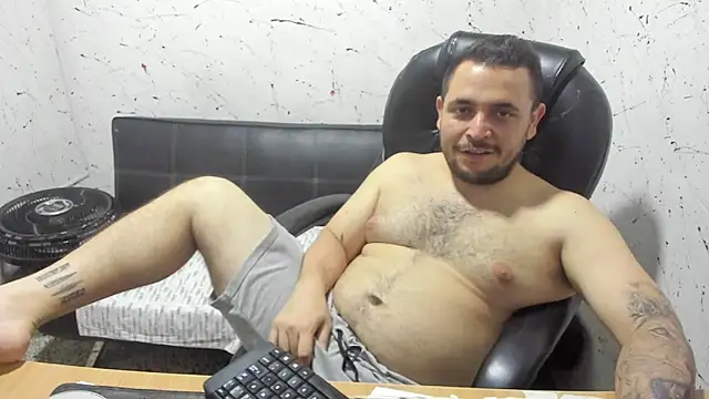 Snapshot of _ace_ventura chatting on 11-08-25, 05:40 ace ventura online show from 11-08-25, 05:40