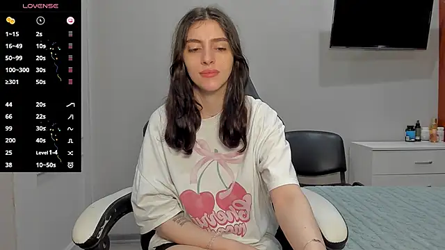 Snapshot of broosnica1 chatting on 10-15-25, 10:26 broosnica1 online show from 10-15-25, 10:26