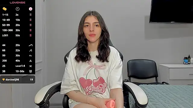 Snapshot of broosnica1 chatting on 10-16-25, 08:04 broosnica1 online show from 10-16-25, 08:04