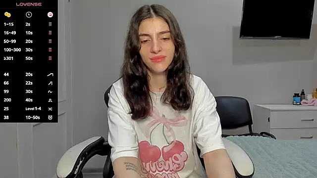 Snapshot of broosnica1 chatting on 10-22-25, 07:30 broosnica1 online show from 10-22-25, 07:30