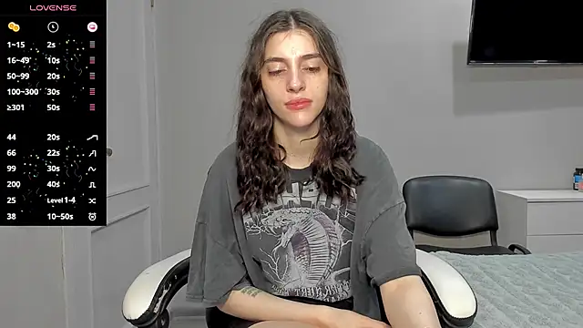 Snapshot of broosnica1 chatting on 11-07-25, 07:52 broosnica1 online show from 11-07-25, 07:52