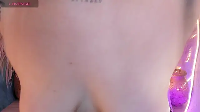 ViolettaHotLatin  online show from 01-25-25, 12:37