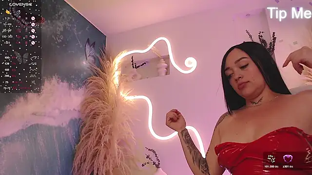 Snapshot of ViolettaHotLatin_ chatting on 02-05-26, 12:43 ViolettaHotLatin online show from 02-05-26, 12:43