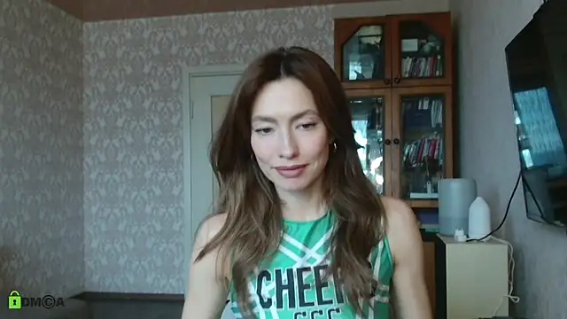 alicia spicy online show from 10-17-25, 06:49