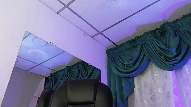 Stuart Boy  online show from 12-24-24, 08:22