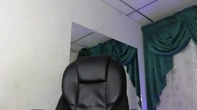 Stuart Boy  online show from 01-09-25, 03:47