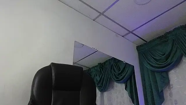 Stuart Boy  online show from 01-10-25, 03:18
