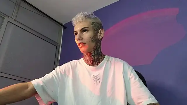 Stuart Boy  online show from 03-05-25, 06:23