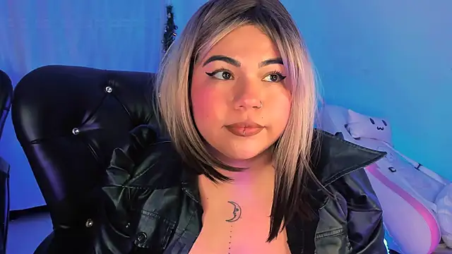 Snapshot of Samanta_cutee chatting on 01-31-25, 10:20 Samanta cutee online show from 01-31-25, 10:20