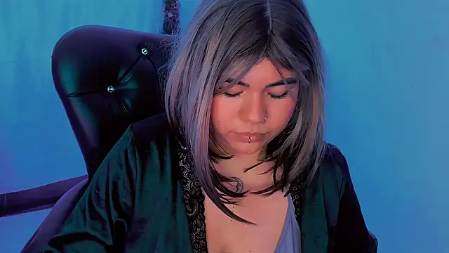 Snapshot of Samanta_cutee chatting on 02-08-25, 02:38 Samanta cutee online show from 02-08-25, 02:38