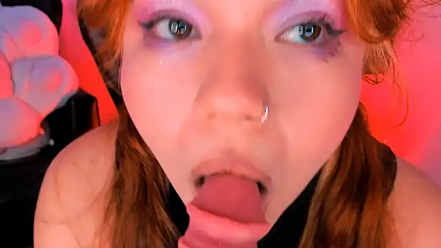 Snapshot of Samanta_cutee chatting on 02-17-25, 02:37 Samanta cutee online show from 02-17-25, 02:37