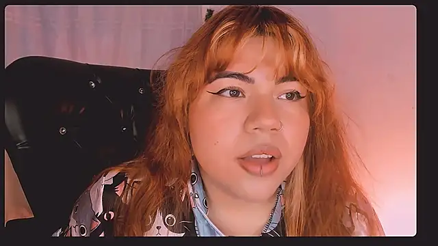 Snapshot of Samanta_cutee chatting on 03-22-25, 12:14 Samanta cutee online show from 03-22-25, 12:14