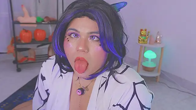 Snapshot of Samanta_cutee chatting on 09-19-25, 06:30 Samanta cutee online show from 09-19-25, 06:30