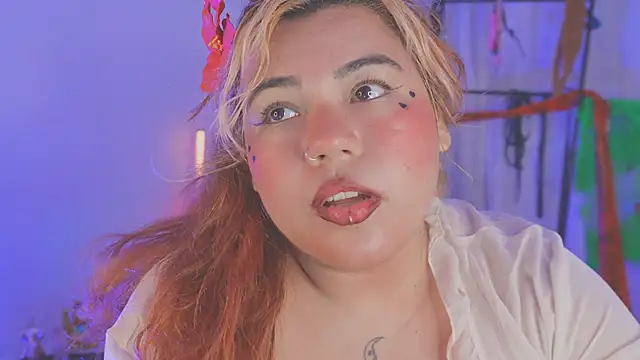 Snapshot of Samanta_cutee chatting on 11-02-25, 01:46 Samanta cutee online show from 11-02-25, 01:46