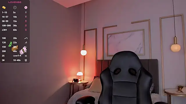 Snapshot of Lissy__Dream chatting on 10-19-25, 02:23 Lissy Dream online show from 10-19-25, 02:23