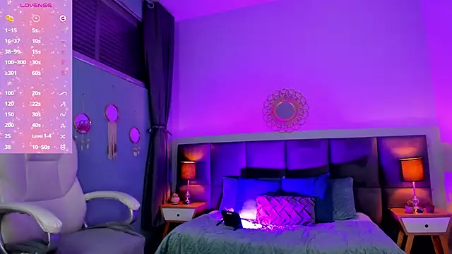 Snapshot of Lissy__Dream chatting on 11-21-25, 11:25 Lissy Dream online show from 11-21-25, 11:25