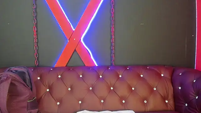 Charlotte  Brown  online show from 11-06-25, 01:23