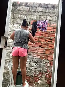 igor24cm5 online show from 02-12-26, 04:35