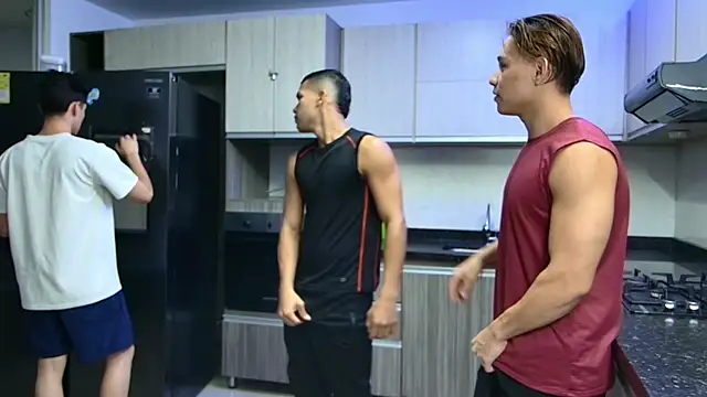 Snapshot of Boysgang_sex chatting on 01-31-25, 11:46 Boysgang sex online show from 01-31-25, 11:46