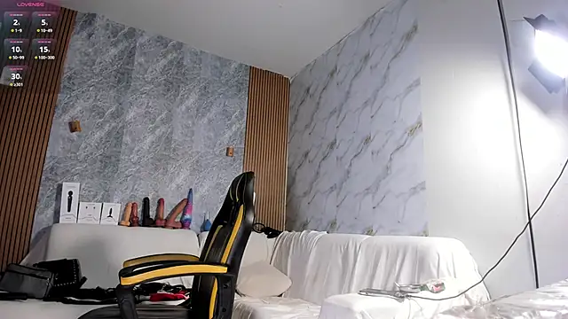 Chica hot dirty online show from 02-24-26, 01:36