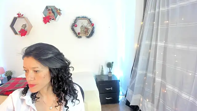 Snapshot of Paloma_victory chatting on 12-06-24, 09:02 Paloma victory online show from 12-06-24, 09:02