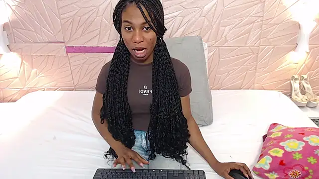 Snapshot of Amarantha_love69 chatting on 02-06-25, 01:32 Amarantha love69 online show from 02-06-25, 01:32