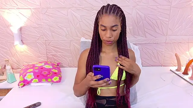 Snapshot of Amarantha_love69 chatting on 09-18-25, 02:19 Amarantha love69 online show from 09-18-25, 02:19